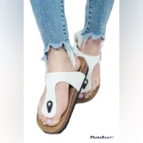 Genuine Leather Insole T-Strap Sandals - 37    🌻🌻🌻🌻 - Picture 1 of 9